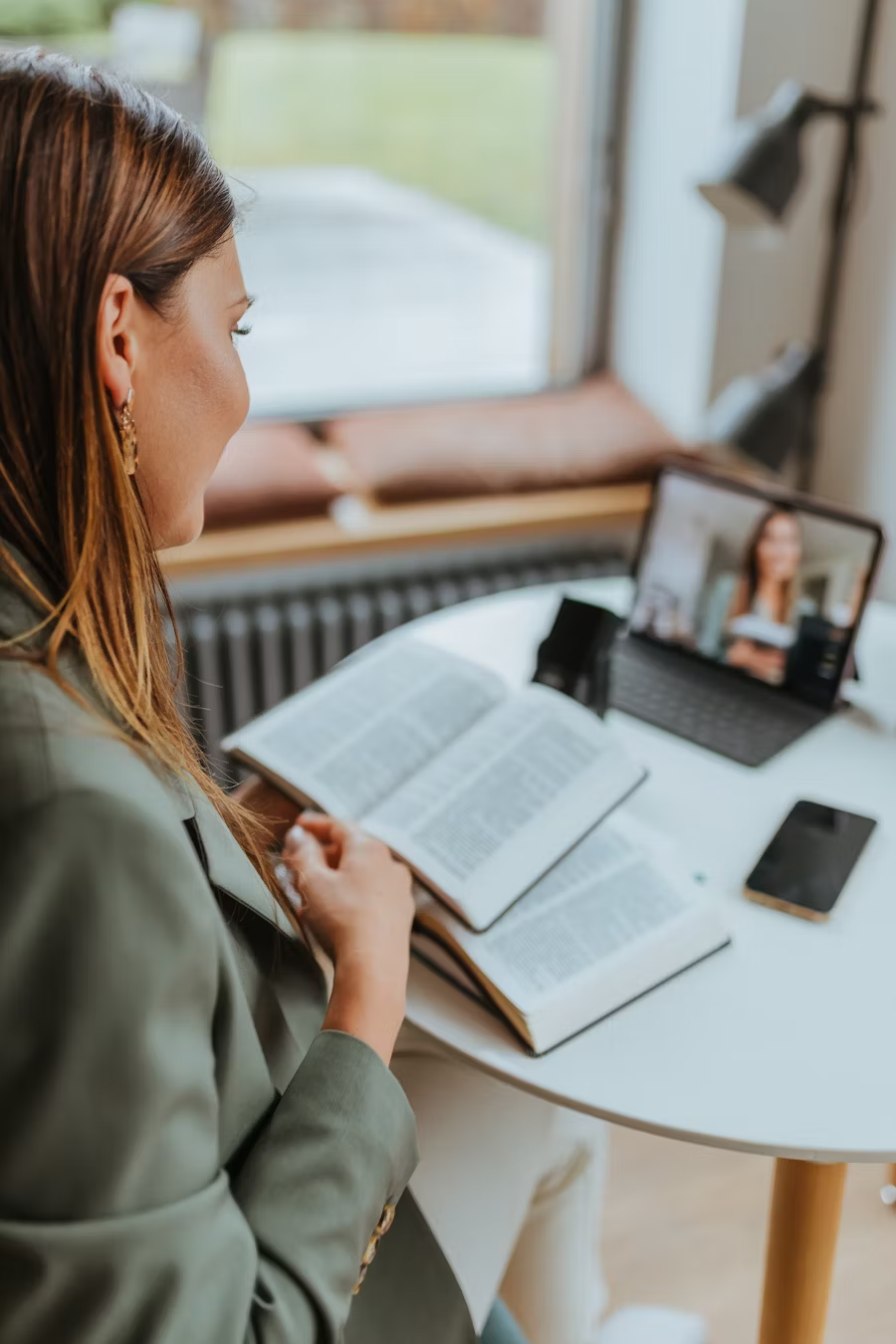 Aulas Online ao Vivo com Acompanhamento Real