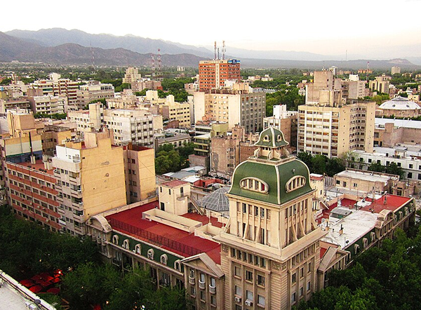 <p>Curso Intensivo “Diálogo Jurídico em<br/>torno do Direito Argentino e Mercosul”</p>